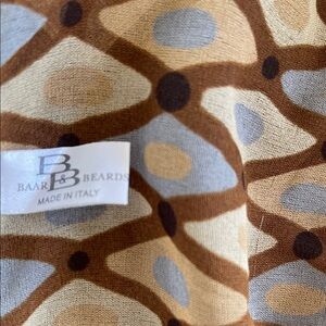 Baar & Beard Made in taly Geometric Patterned Brown and Cream Scarf